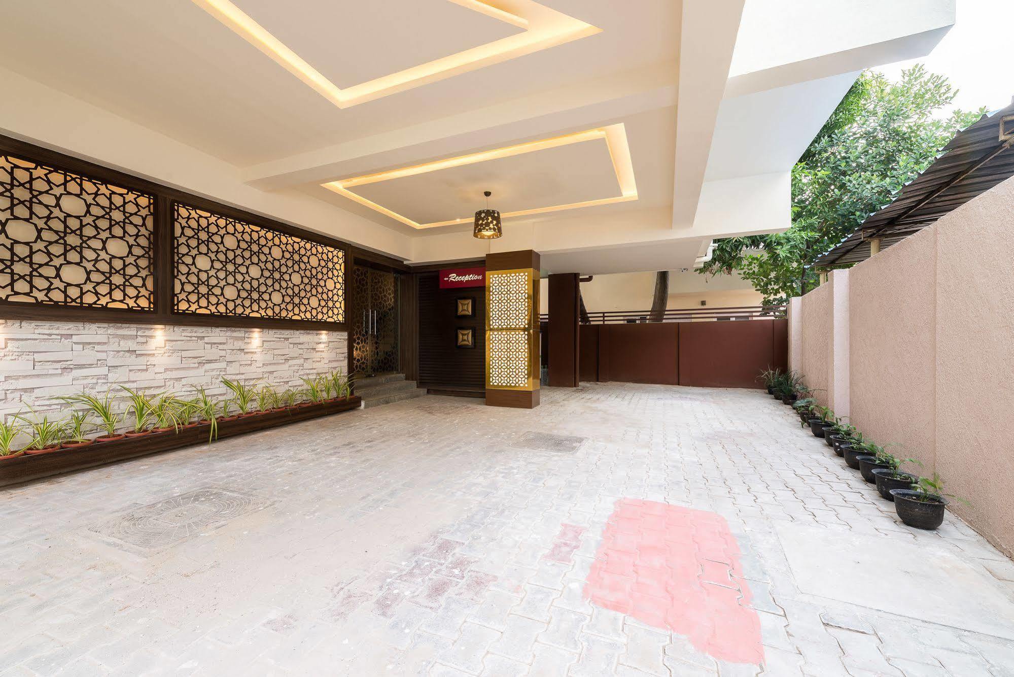Treebo Nestlay Casa Hotel Chennai Exterior foto